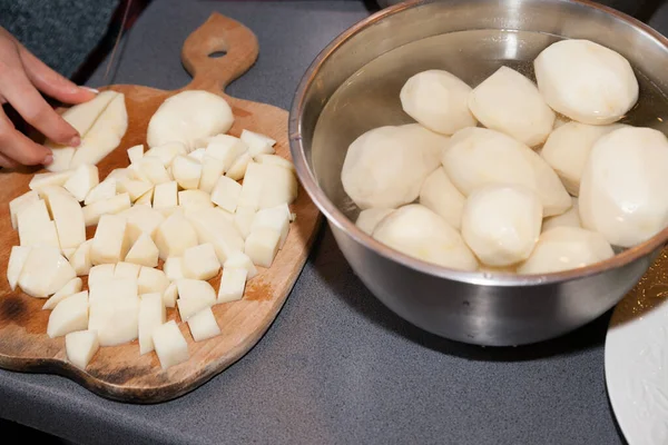 Подрібнена Ціла Картопля Сковороді — стокове фото