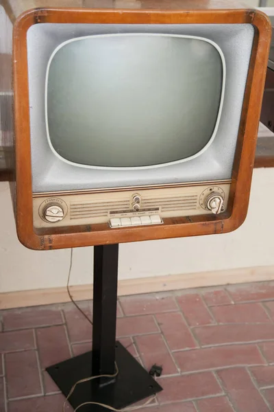 Televisor Vintage Retro Con Enfoque Selectivo —  Fotos de Stock