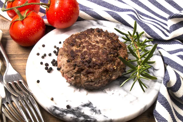 Grilled Northern Ireland Beef Burger Patty Reduced Fat Marble Fresh — Stock Photo, Image