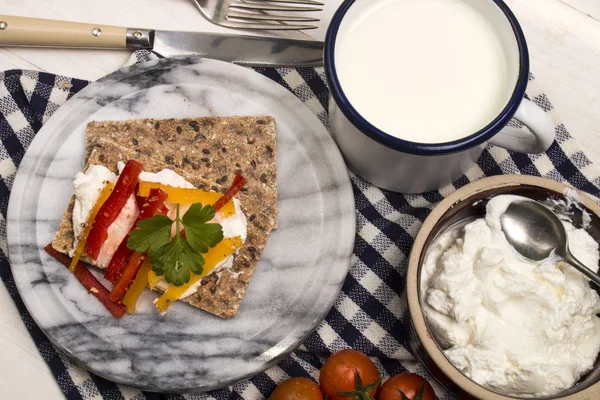 Healthy Vegetarian Breakfast Crispbread Quark Paprika Marble — Stock Photo, Image