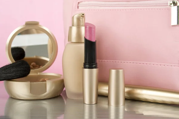 Lots Decorative Cosmetics Mascara Powder Foundation Cosmetic Bag — Stock Photo, Image