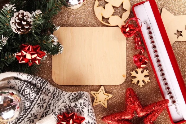 Flatlay Değerli Süslemeleri Ile Noel Için Arka Plan Kartpostal — Stok fotoğraf