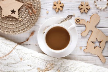 Beyaz ve bej renklerde dekor Noel ve yeni yıl için. Birçok bilgi