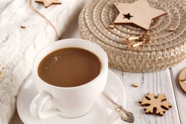 Beyaz ve bej renklerde dekor Noel ve yeni yıl için. Birçok bilgi