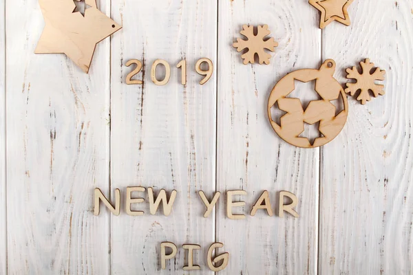 白色木背景与数字2019年 新的一年的背景 — 图库照片