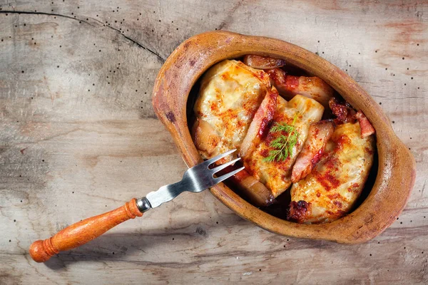 사르마 전통적 발칸반도 유럽의 과저민 고기를 양배추 선택적 로열티 프리 스톡 이미지