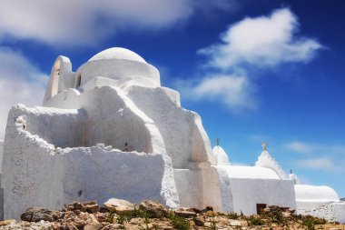 Yunanistan 'ın Mykonos kentindeki Panagia Paraportiani Kilisesi