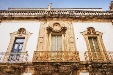 Martina Franca 'nın mimari detayları Puglia, İtalya