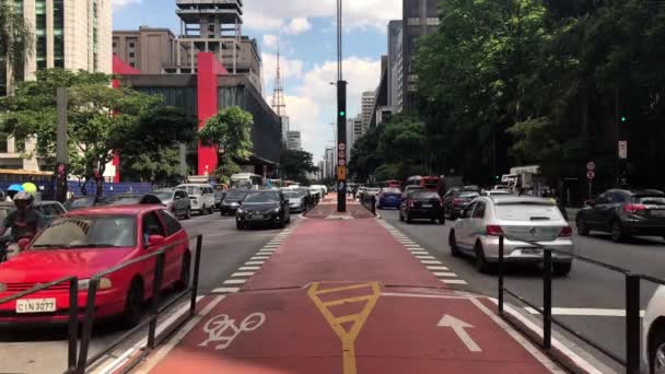 Ruch Samochodowy Godzinach Szczytu Paulista Avenue Pobliżu Masp Park Trianon — Wideo stockowe