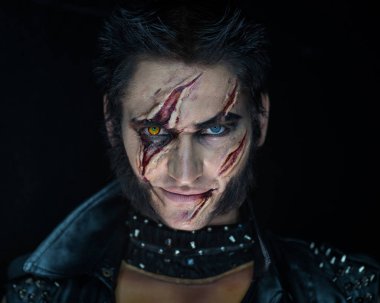 Profesyonel makyaj kurt adam Wolverine