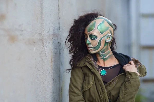 Femme Yang Avec Maquillage Crâne Vert Pour Halloween Portrait Crâne — Photo