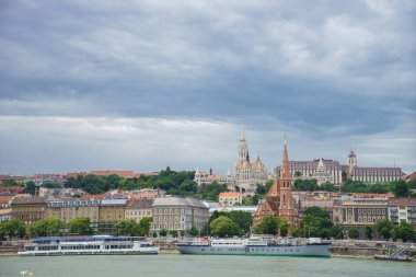 Budapeşte, Macaristan, Buda yan cityscape Tuna Nehri.