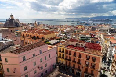 Cagliari, Sardunya, İtalya şehir manzarası yukarıdan