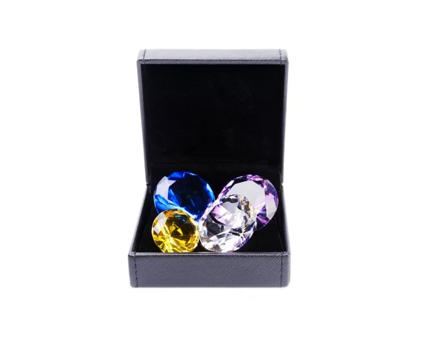Kolorowe diamenty w pudełku prezentowym — Zdjęcie stockowe
