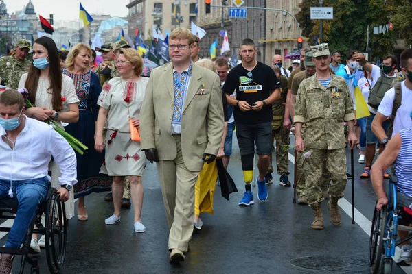 Kijów Ukraina Sierpnia 2020 Weterani Wojny Rosyjsko Ukraińskiej Wojskowi Wolontariusze — Zdjęcie stockowe