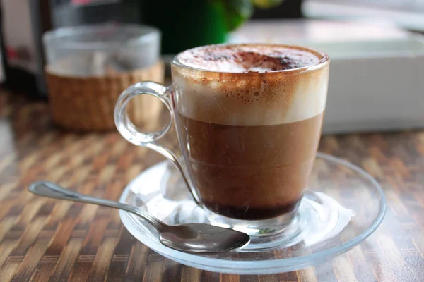 Cappuccino Heißgetränk Mit Milch Und Kaffee Stockfoto