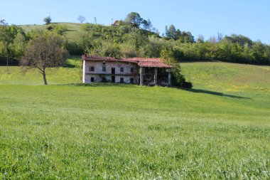 kırsal antik Piedmontese çiftlik evi