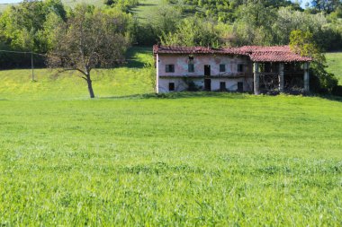 kırsal antik Piedmontese çiftlik evi