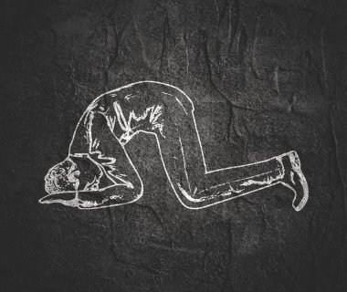 Dua eden iş adamı pozu.