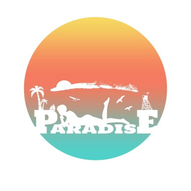 Genç bir kadın kumsalda güneşleniyor..