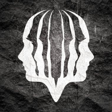 Çok yüzlü portre.