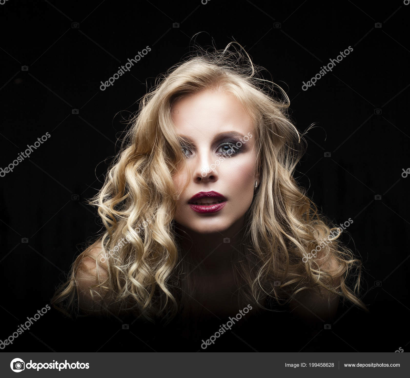 Female Models With Blonde Curly Hair Beautiful Blonde Woman Face