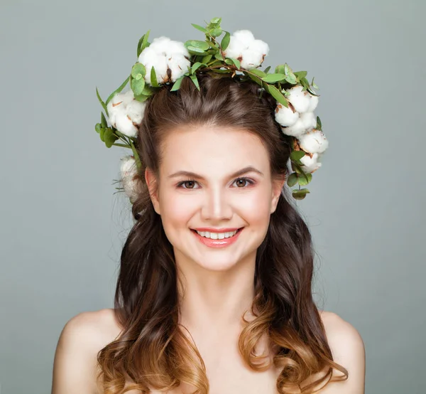 Mujer Joven Linda Sonriendo Primer Plano Retrato Modelo Femenino Cara —  Fotos de Stock