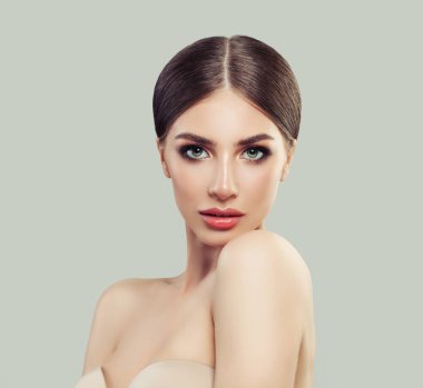 Temiz cilt genç kadınla. Yüz tedavi, kozmetik, Güzellik, Cilt Bakımı ve Spa