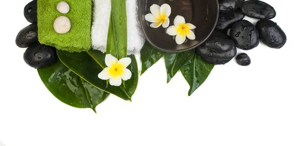 Wellness Objekte Steine Handtücher Blätter Blumen Für Eine Gesunde Therapie — Stockfoto