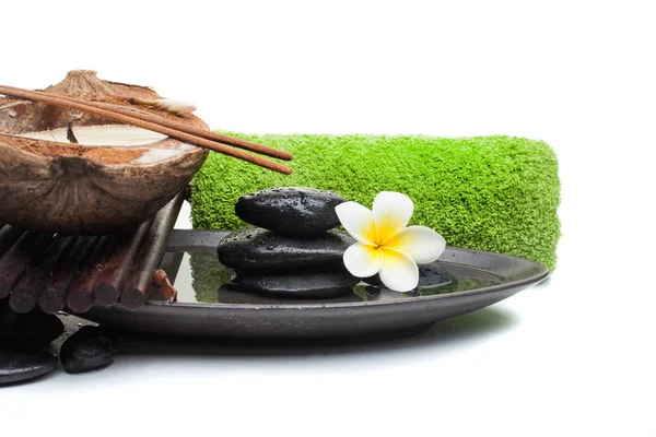 Objetos Spa Con Vela Piedras Flores Para Terapia Relajación — Foto de Stock