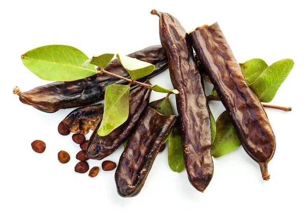 Frijoles Algarroba Vainas Algarroba Dulce Orgánica Saludable Con Semillas Hojas — Foto de Stock