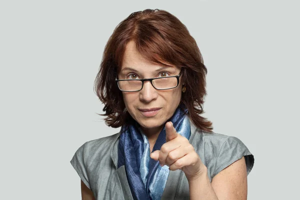 Porträt Einer Reifen Geschäftsfrau Mit Brille — Stockfoto