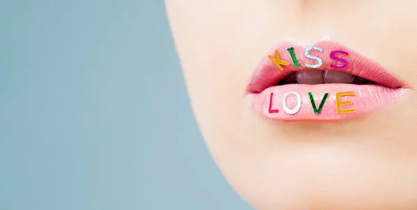 Красивые Губы Крупным Планом Голубом Фоне Perfect Female Lip Bright — стоковое фото