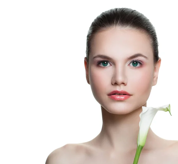 Niedliche Frau Mit Gesunder Haut Isoliert Auf Weiß Gesichtsbehandlung Kosmetologie — Stockfoto