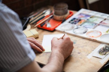 Yaşlı erkekler çizim, sanatsal arka plan eller