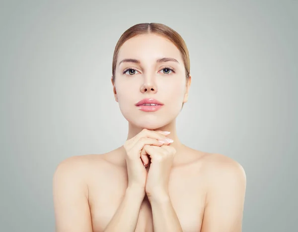Cara Mujer Perfecta Joven Maquillaje Natural Piel Clara — Foto de Stock