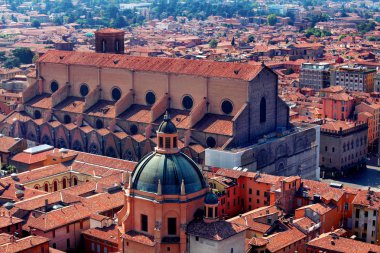Güzel cityscape manzarası Basi ile Bologna eski şehir merkezinin