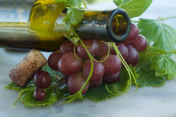 Authentic organic food. Grapes Italian delishes — Stock Photo, Image