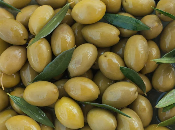 Auténticos alimentos orgánicos. Aceitunas delicias italianas — Foto de Stock