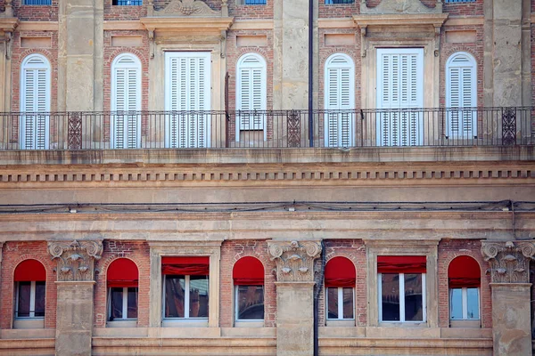 Pozadí z Modeny, středověké město, ležící v Itálii — Stock fotografie