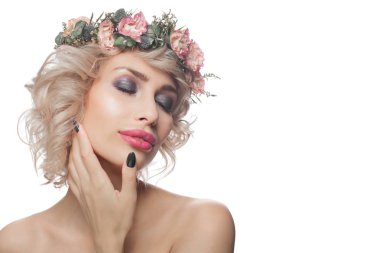 Beyaz, portre üzerinde izole güzel bir kadın. Güzel model 