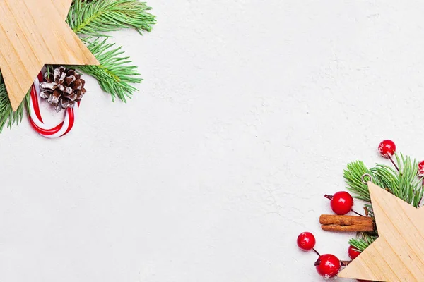 Sfondo cartolina di Natale. Angolo fatto di ramo di abete verde di Natale — Foto Stock