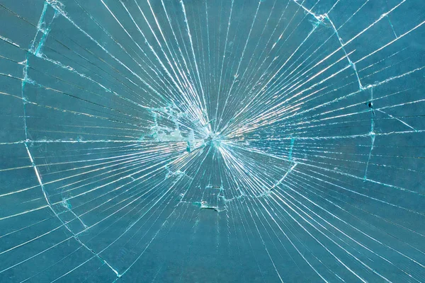 Зламані скляні промені. Розбите синє скло — стокове фото