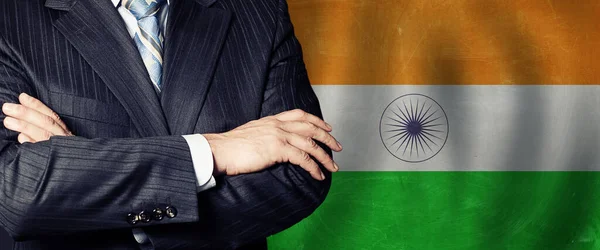 Mãos Masculinas Contra Fundo Bandeira Indiana Negócios Política Educação Índia — Fotografia de Stock