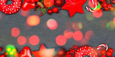 Noel siyah ve kırmızı kart arkaplanı