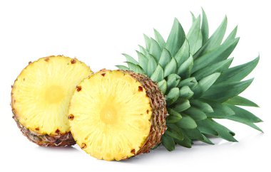 Beyaz arka plan üzerinde izole ananas meyve iki yarısı