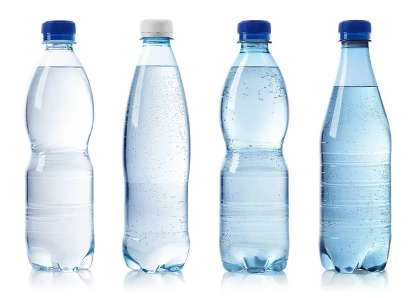 Coleta de várias garrafas de água — Fotografia de Stock