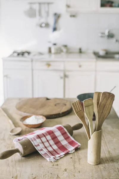 Interior Cozinha Vintage Com Utensílios Cozinha Preparados Para Cozinhar — Fotografia de Stock