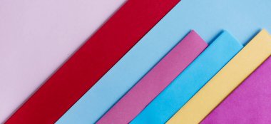 Geometri şeklinde trendy pastel renkler düz yatıyordu. Renkli rainbo