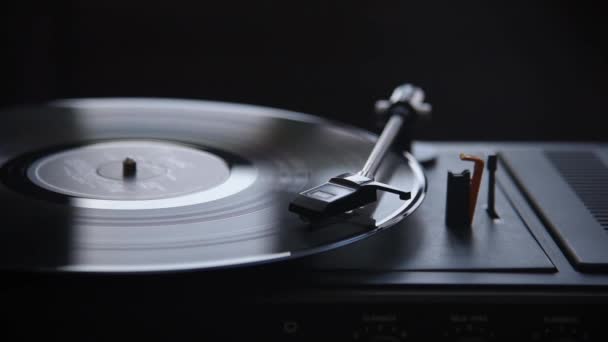 Muziek Afspelen Retro Vinyl Grammofoon — Stockvideo